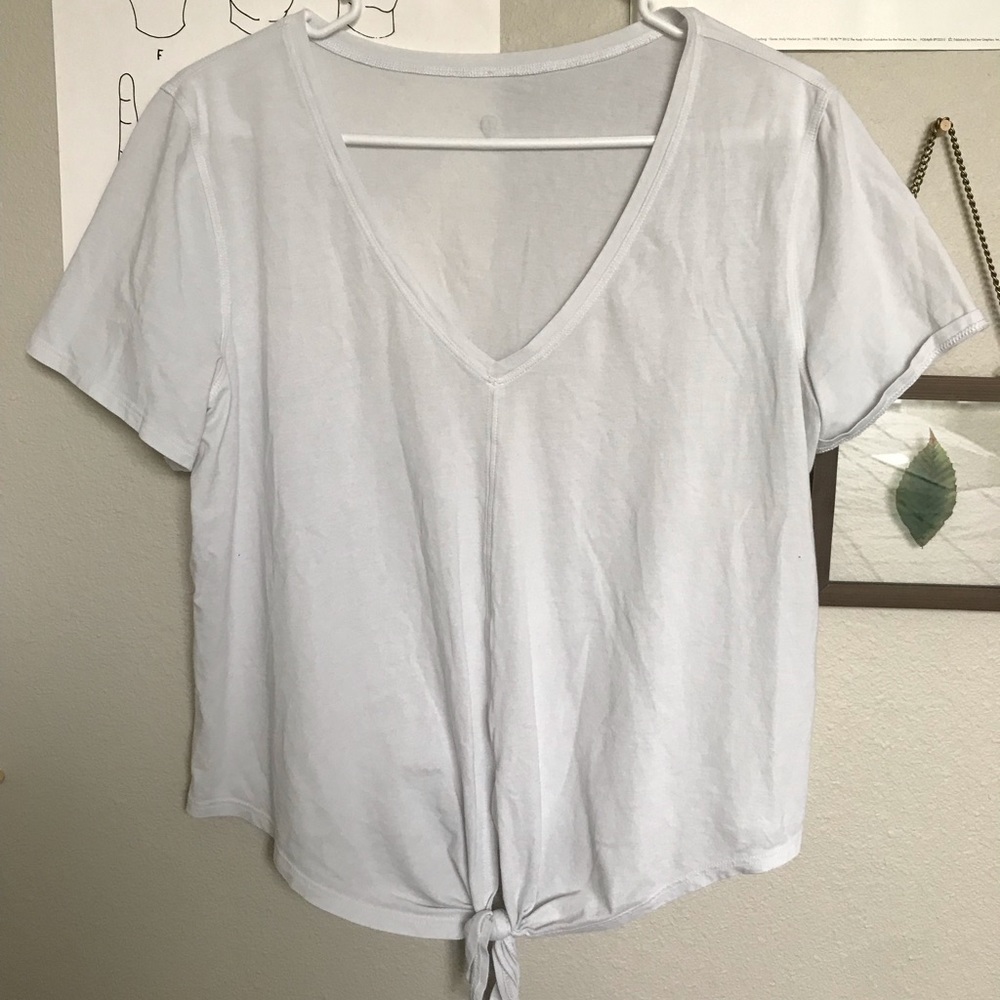 Lululemon plain white tee